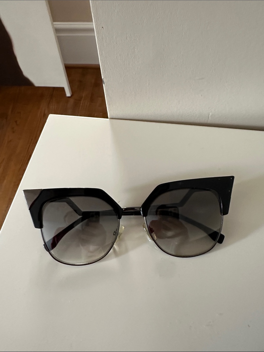 FENDI WOMENS SUNGLASSES